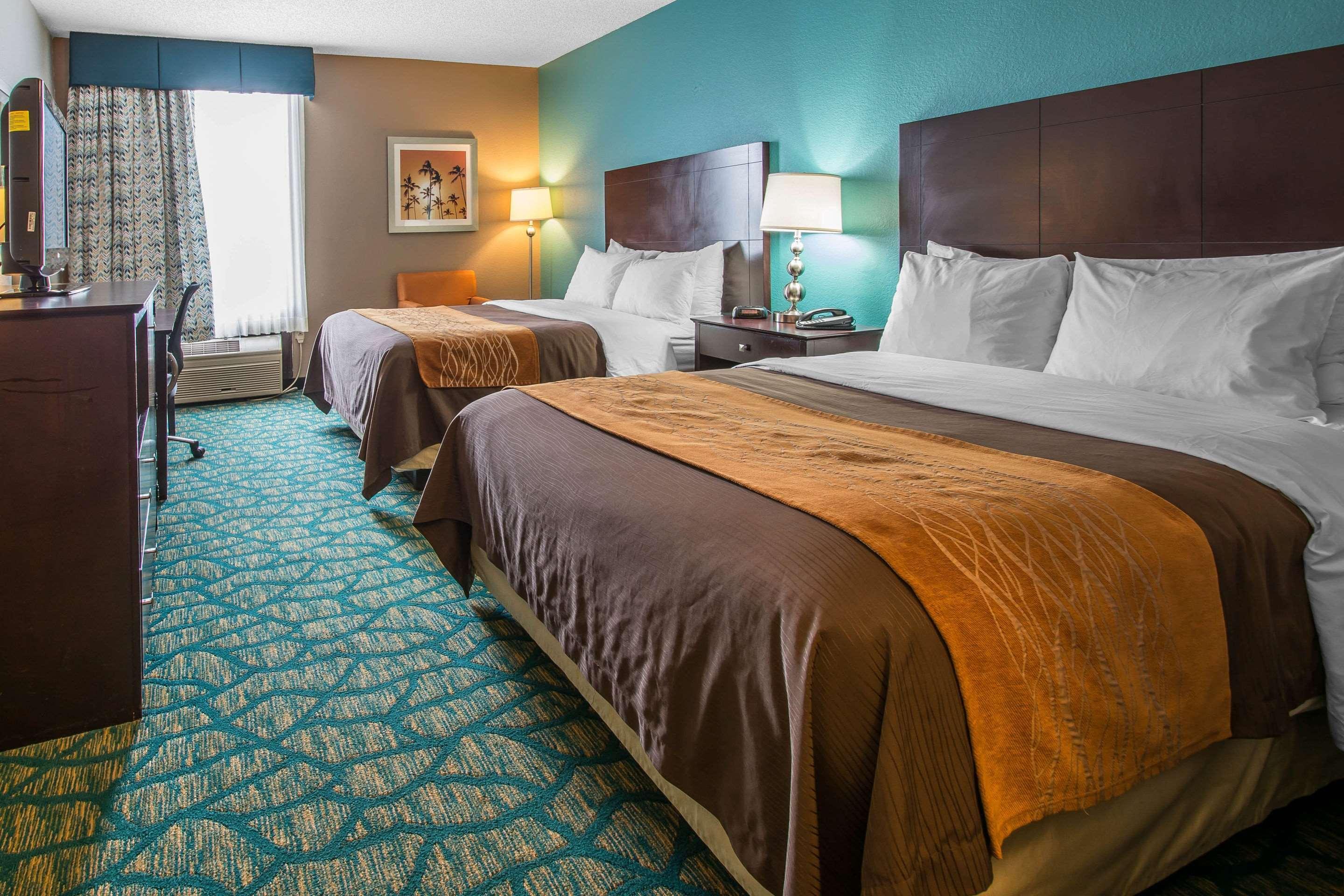 Comfort & Lauderdale West Turnpike Lauderdale Lakes
