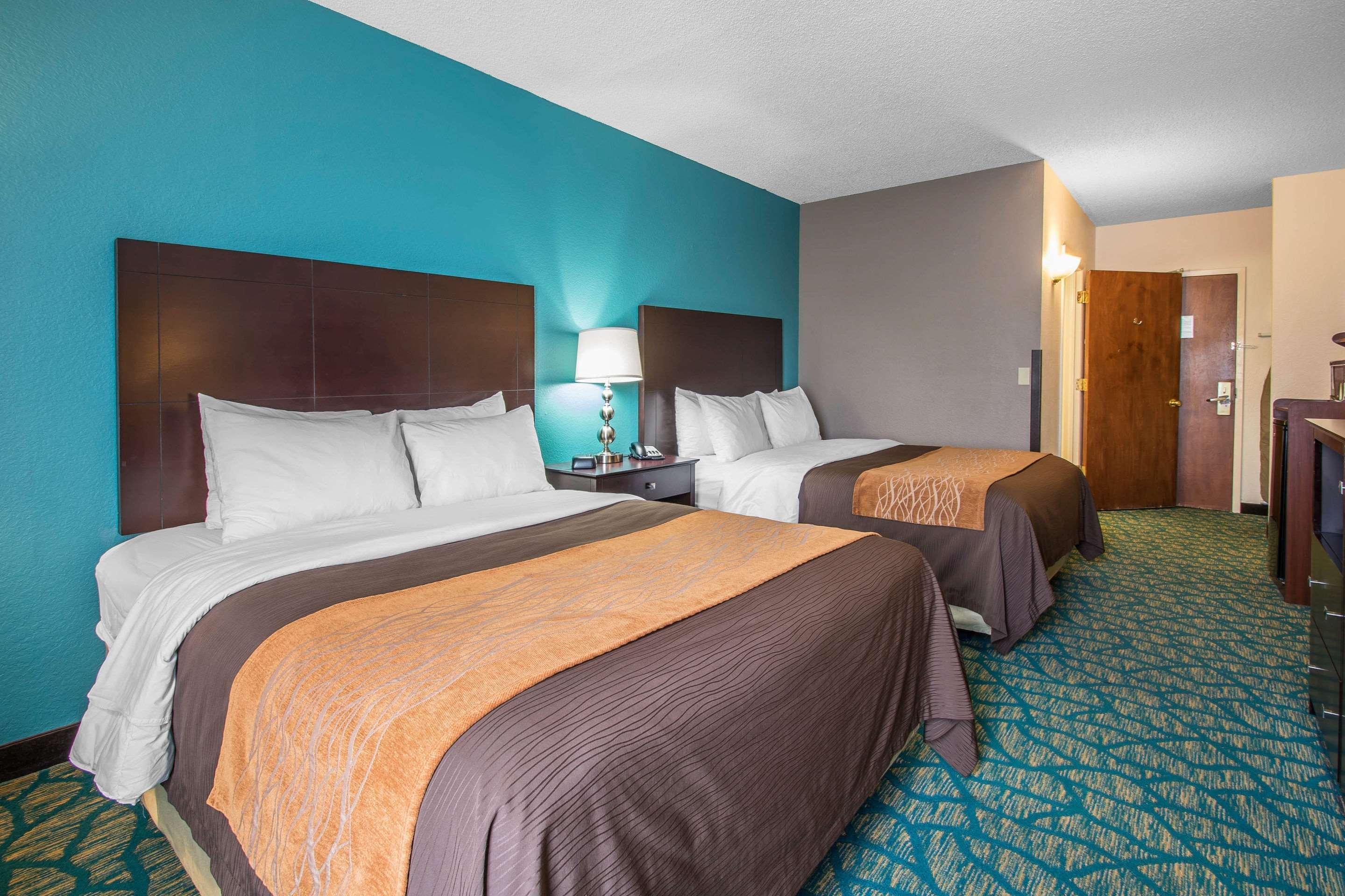 Comfort & Lauderdale West Turnpike Hotel Lauderdale Lakes