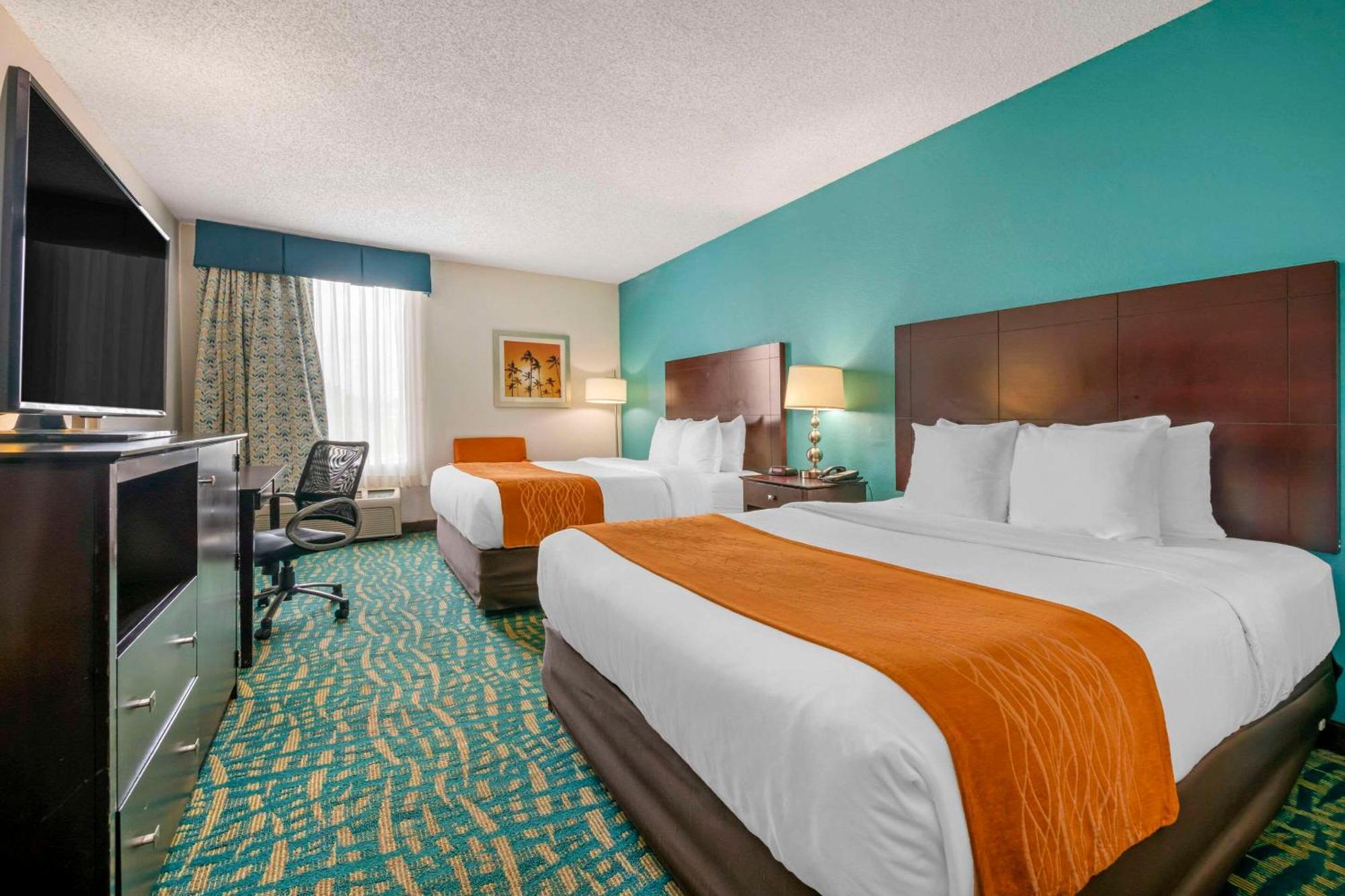 Comfort & Lauderdale West Turnpike Hotel Lauderdale Lakes