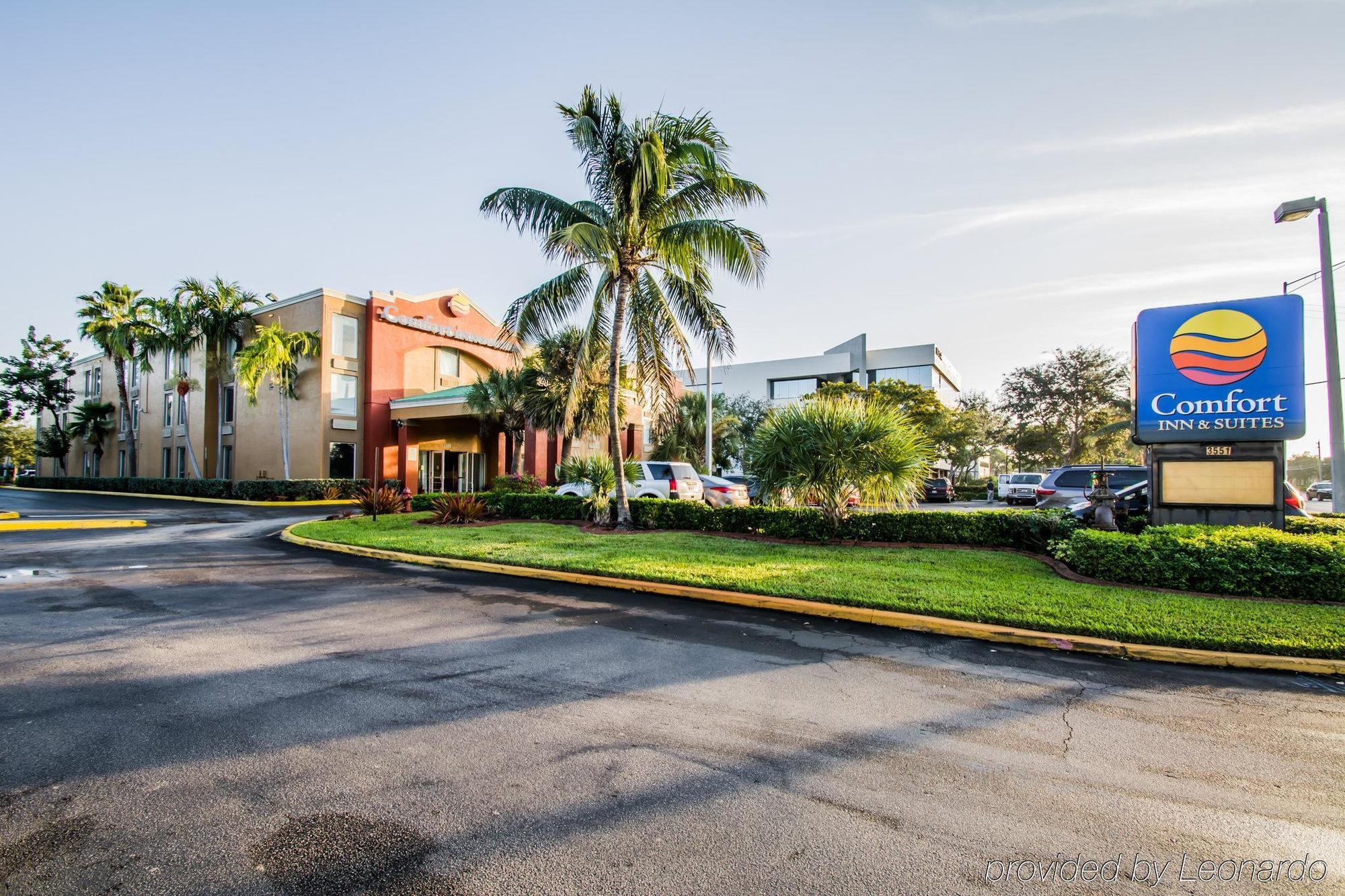Comfort & Lauderdale West Turnpike Hotel Lauderdale Lakes