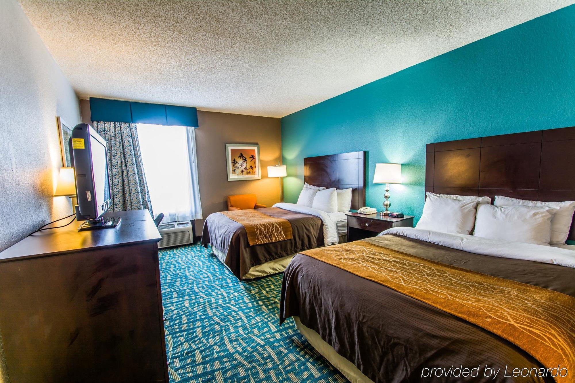 Comfort & Lauderdale West Turnpike 2* Lauderdale Lakes